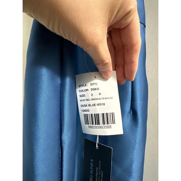 🔴
D772 by Alfred Sung HIGH-NECK SATIN DRESS WITH POCKETS Blue - Picture 4 of 8